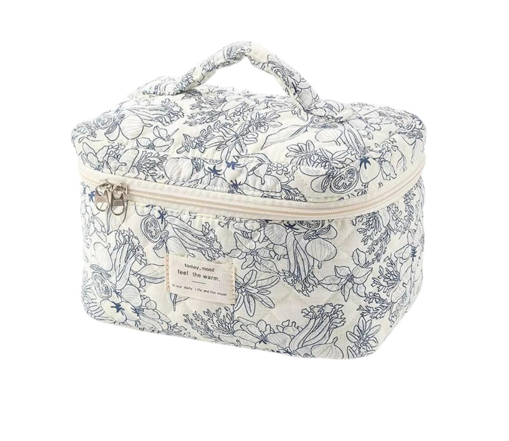 Makeup & Toiletry Bags